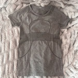 Lululemon Swifty Tech Gray Size 4